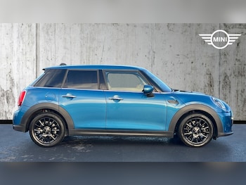 Used MINI Hatch 2023 for sale - 76760348: Photo