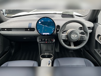 Used MINI Hatch 2025 for sale - 76926323: Photo