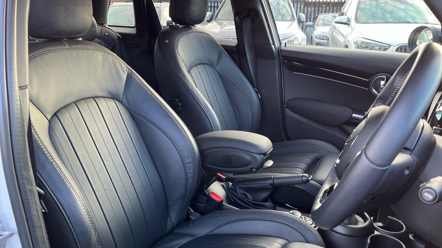 Used MINI Hatch 2023 for sale - 76802207: Photo 11