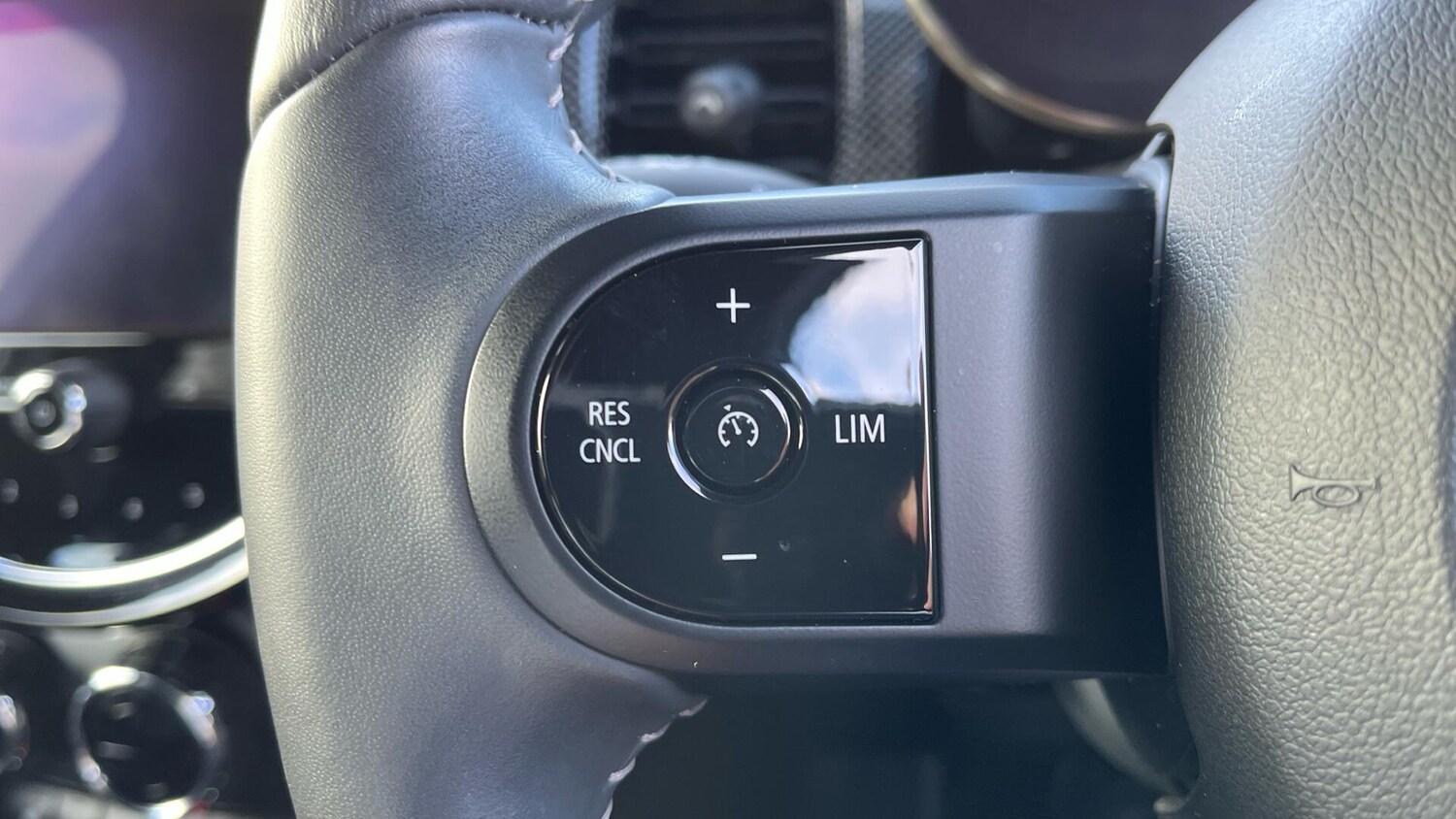 Used MINI Hatch 2023 for sale - 76802207: Photo 17