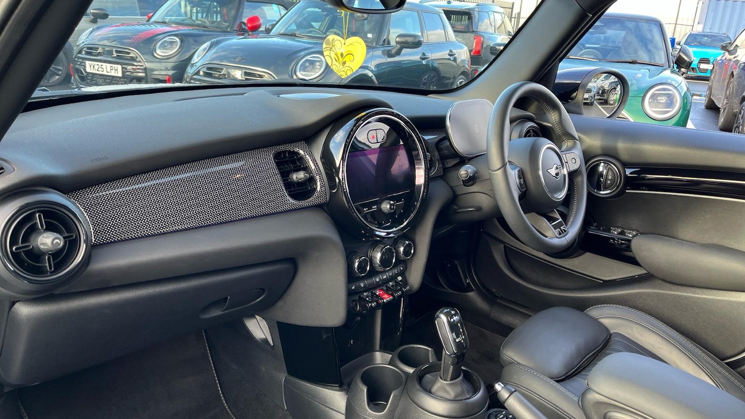 Used MINI Hatch 2023 for sale - 76802207: Photo 7