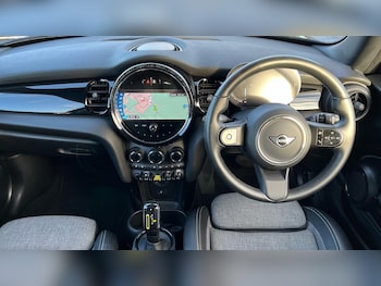 Used MINI Hatch 2022 for sale - 77119974: Photo