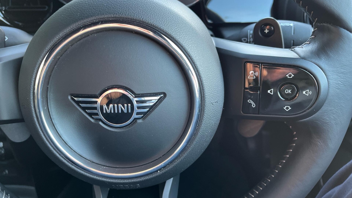 Used MINI Convertible 2023 for sale - 77074402: Photo 18