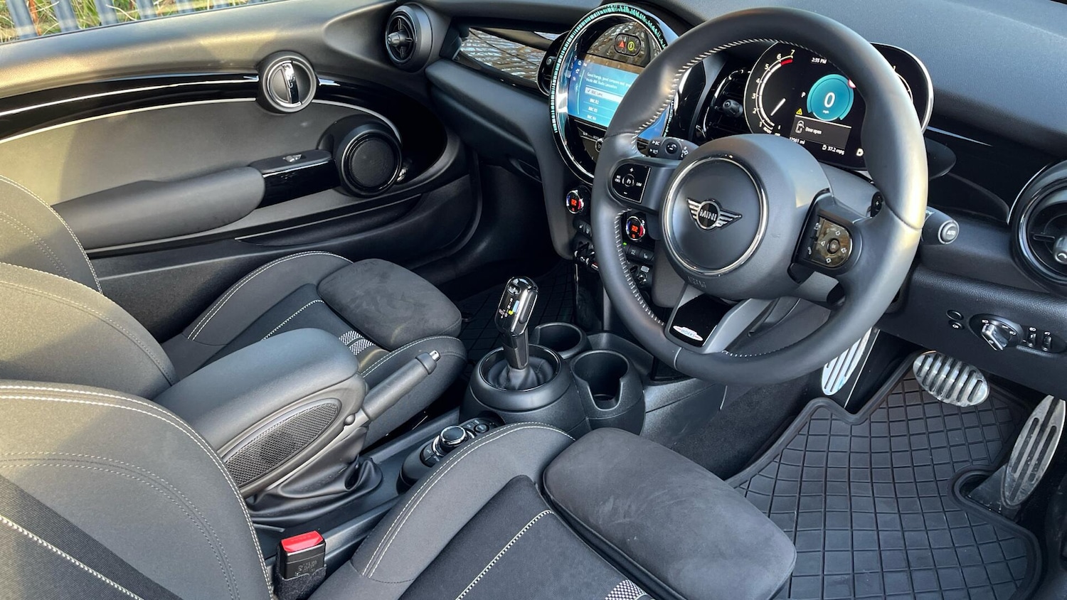 Used MINI Convertible 2023 for sale - 77074402: Photo 6