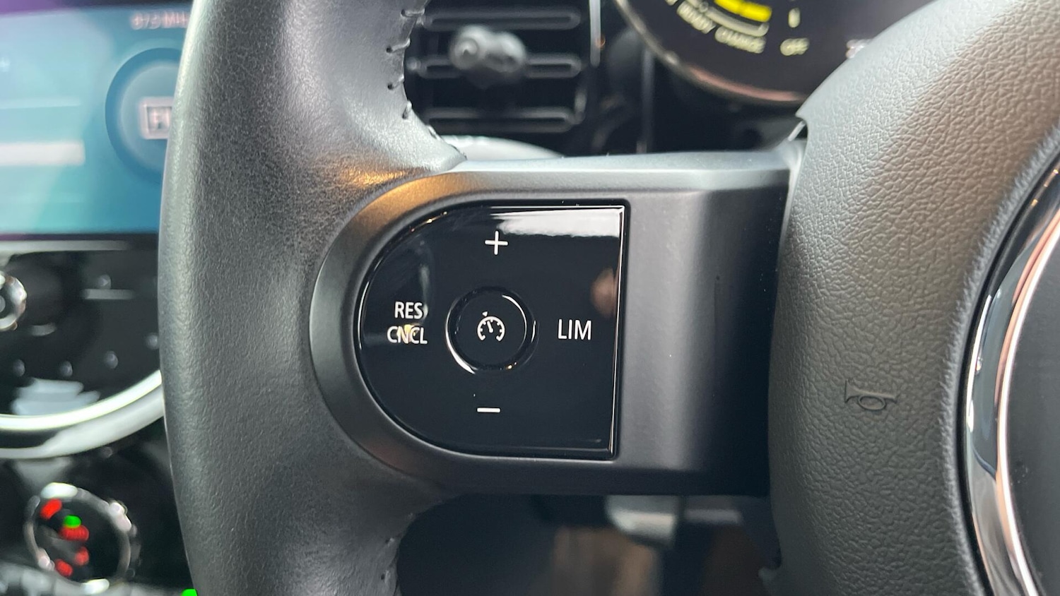 Used MINI Hatch 2022 for sale - 76760387: Photo 17