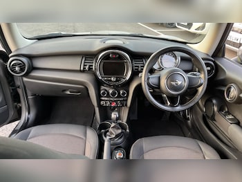 Used MINI Hatch 2017 for sale - 76886646: Photo