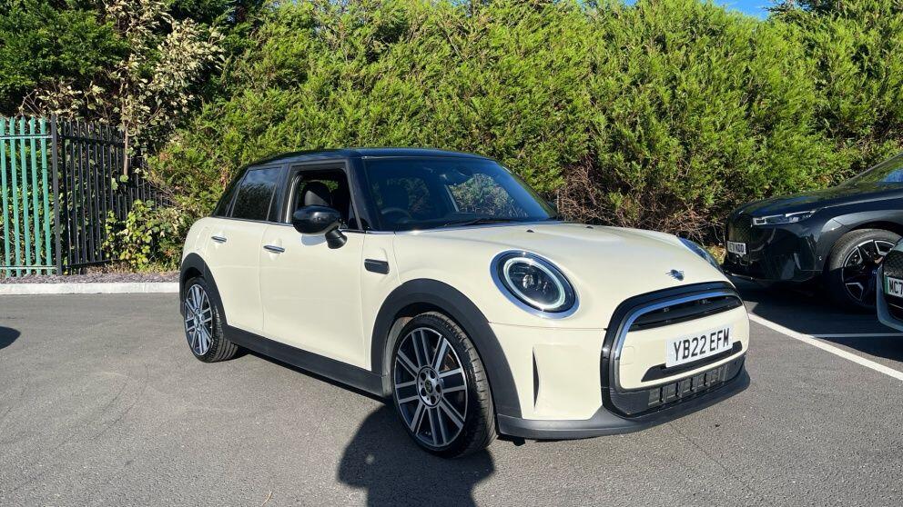 Used MINI Hatch 2022 for sale - 76760410: Photo 1