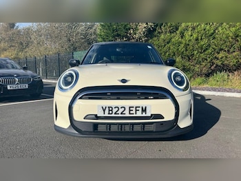 Used MINI Hatch 2022 for sale - 76760410: Photo