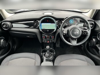 Used MINI Hatch 2021 for sale - 77352083: Photo