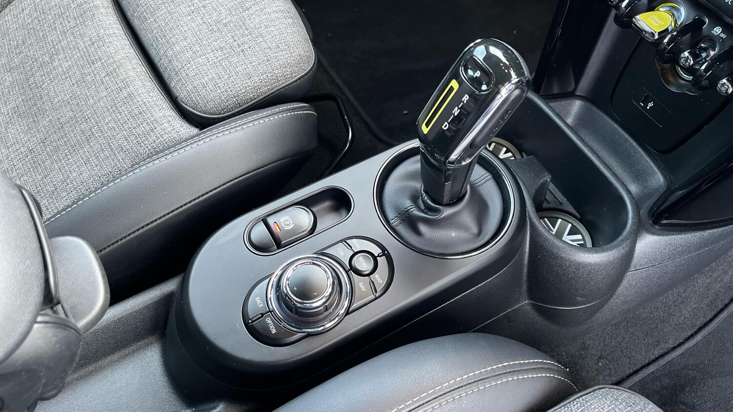 Used MINI Hatch 2021 for sale - 76765101: Photo 10