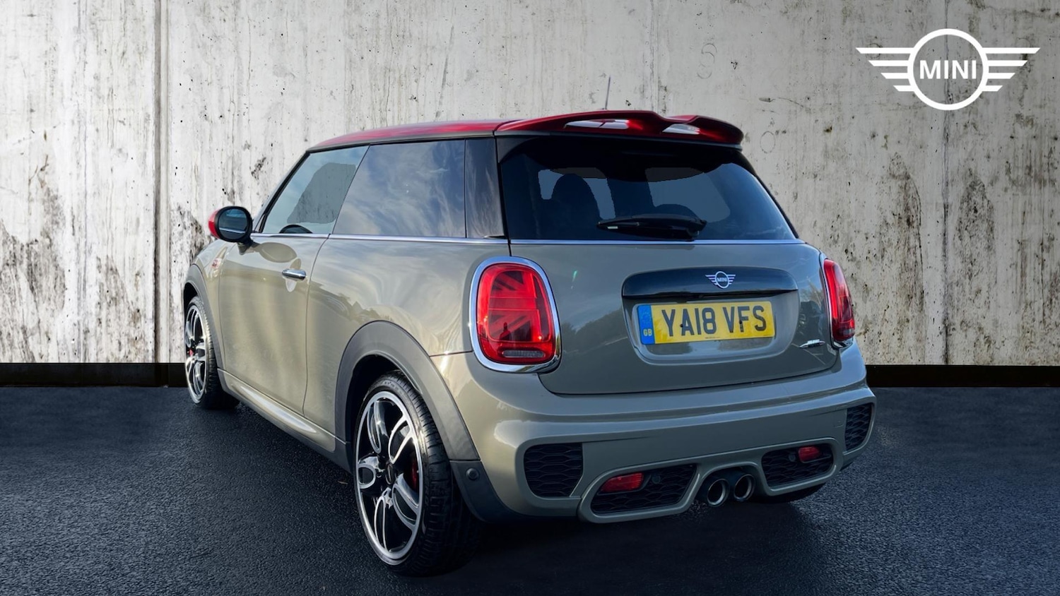 Used MINI Hatch 2018 for sale - 76886603: Photo 2