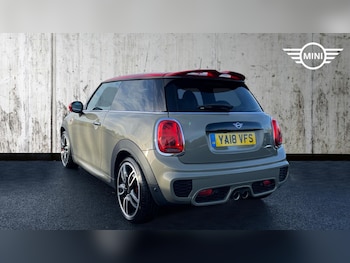 Used MINI Hatch 2018 for sale - 76886603: Photo