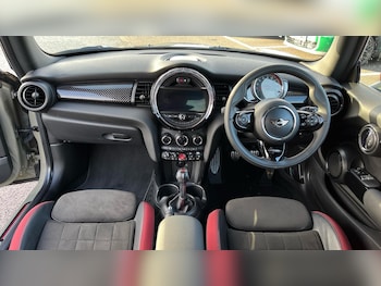 Used MINI Hatch 2018 for sale - 76886603: Photo