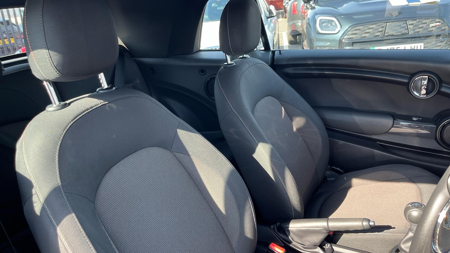 Used MINI Convertible 2019 for sale - 77657818: Photo 11