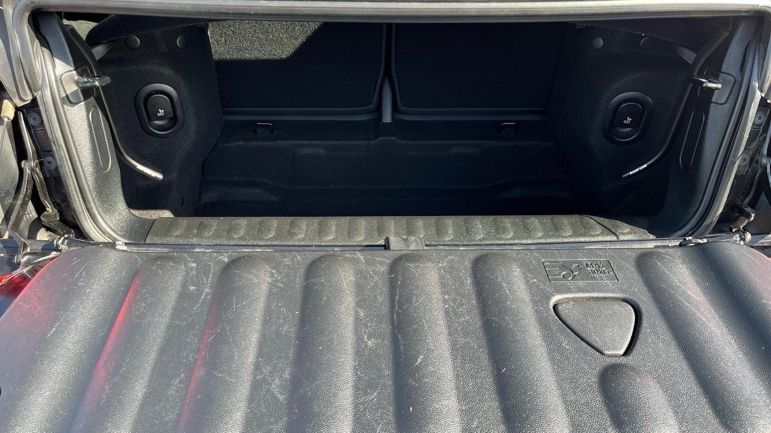 Used MINI Convertible 2019 for sale - 77657818: Photo 13