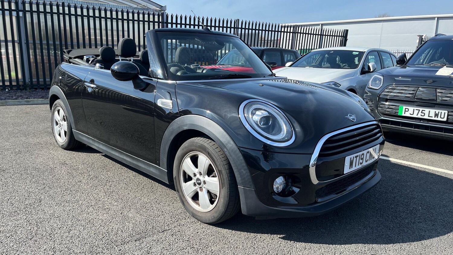 Used MINI Convertible 2019 for sale - 77657818: Photo 22