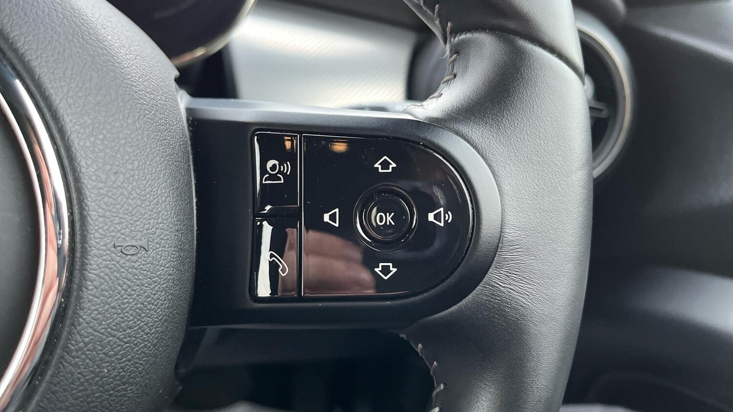 Used MINI Hatch 2021 for sale - 76760330: Photo 18