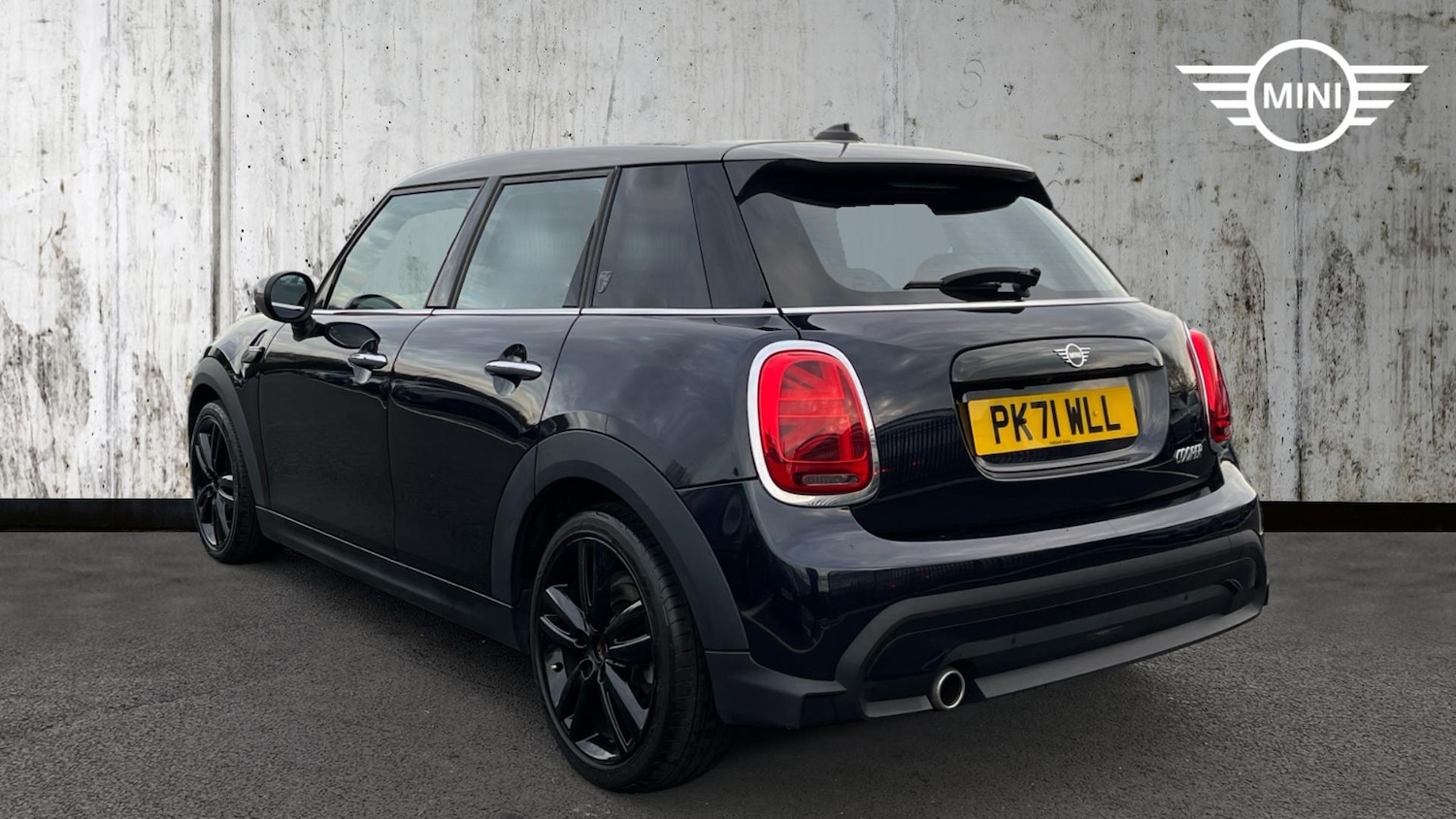 Used MINI Hatch 2021 for sale - 76760330: Photo 2