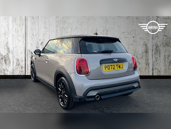 Used MINI Hatch 2022 for sale - 76760365: Photo