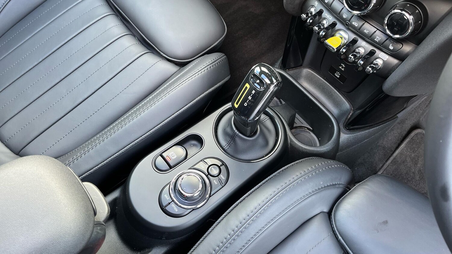 Used MINI Hatch 2022 for sale - 77016071: Photo 10