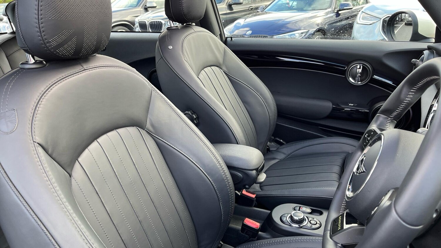 Used MINI Hatch 2022 for sale - 77016071: Photo 11