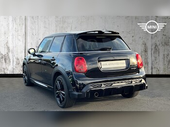 Used MINI Hatch 2021 for sale - 76936407: Photo