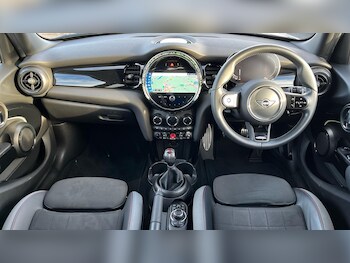 Used MINI Hatch 2021 for sale - 76936407: Photo