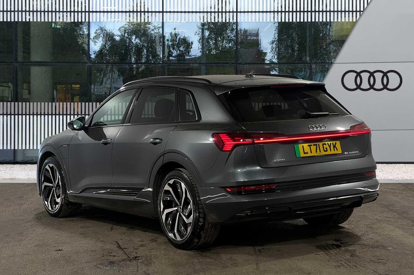 Used Audi e-tron 2021 for sale - 76099324: Photo 4