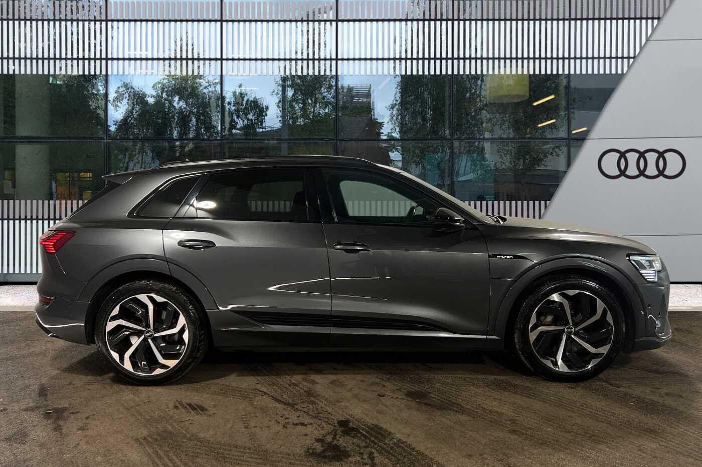 Used Audi e-tron 2021 for sale - 76099324: Photo 5