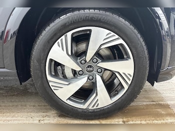 Used Audi Q6 e-tron 2025 for sale - 77587102: Photo