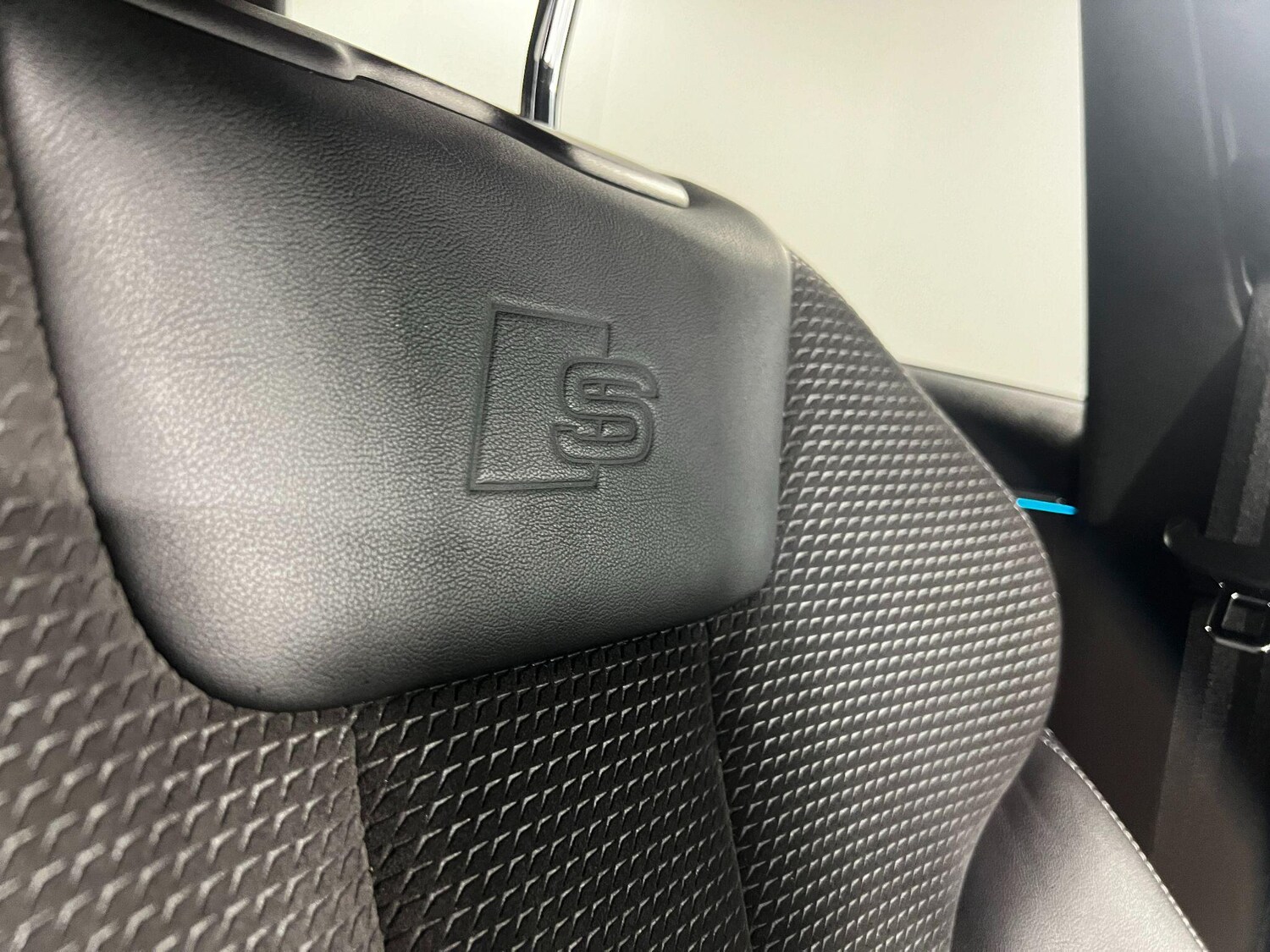 Used Audi A4 for sale - 78115905: Photo 100