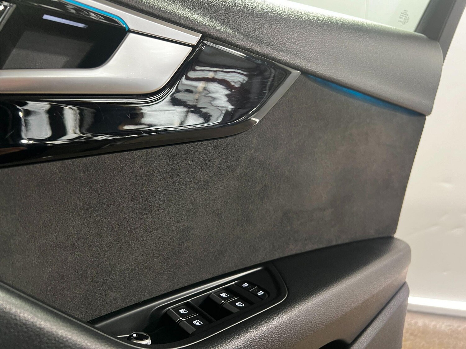 Used Audi A4 for sale - 78115905: Photo 76