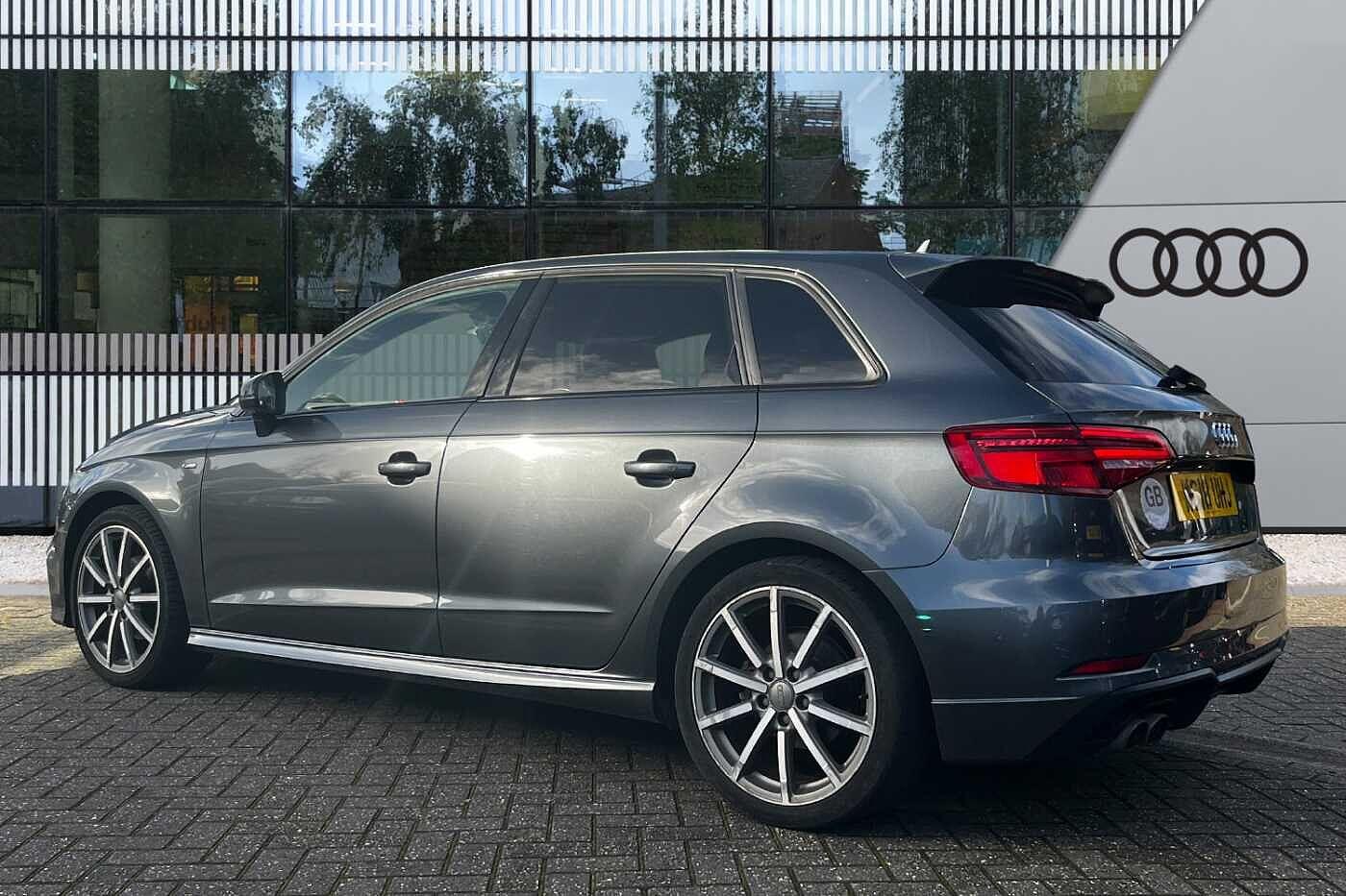 Used Audi A3 2018 for sale - 76667467: Photo 4