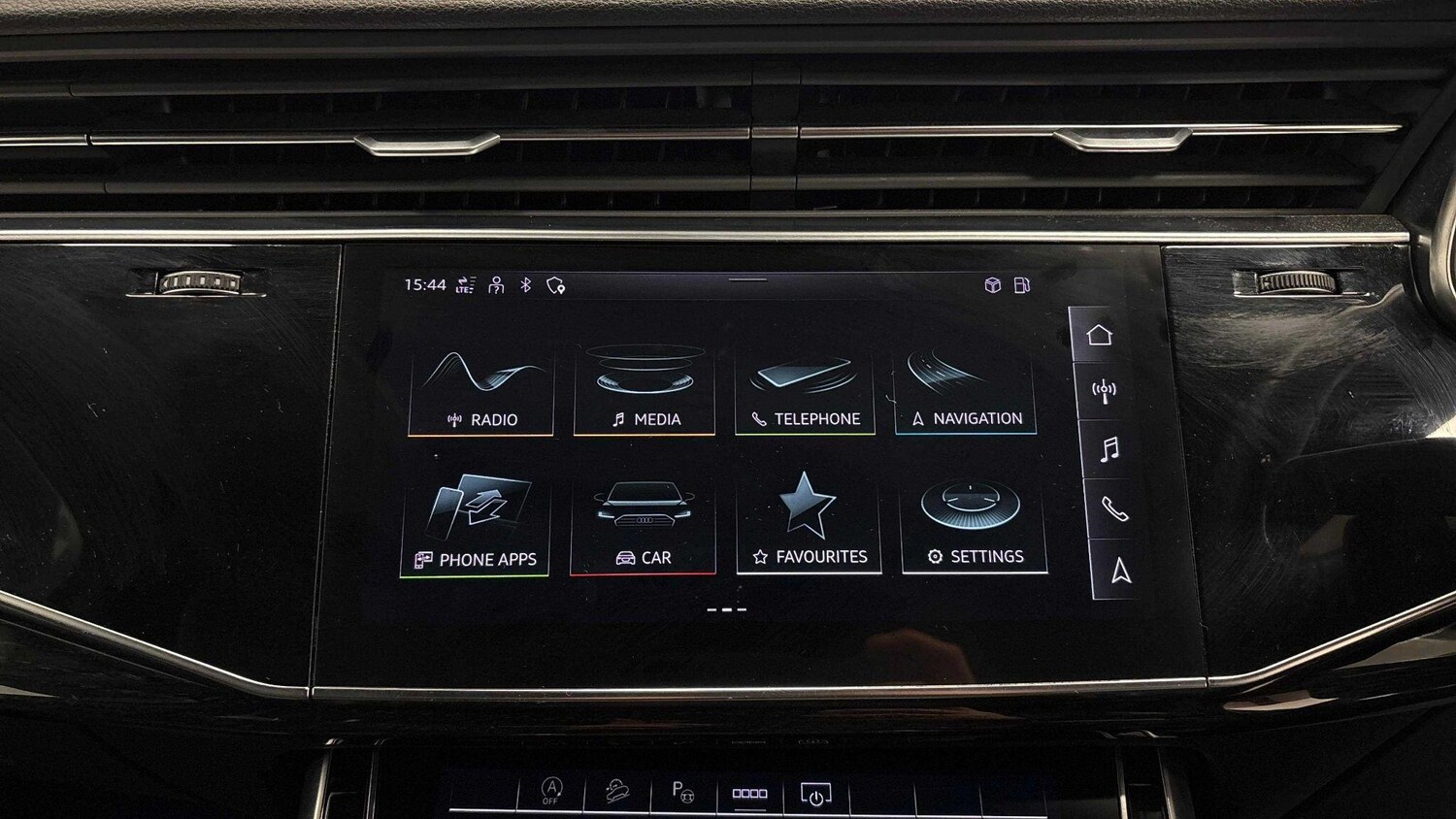 Used Audi Q7 2022 for sale - 77838924: Photo 12