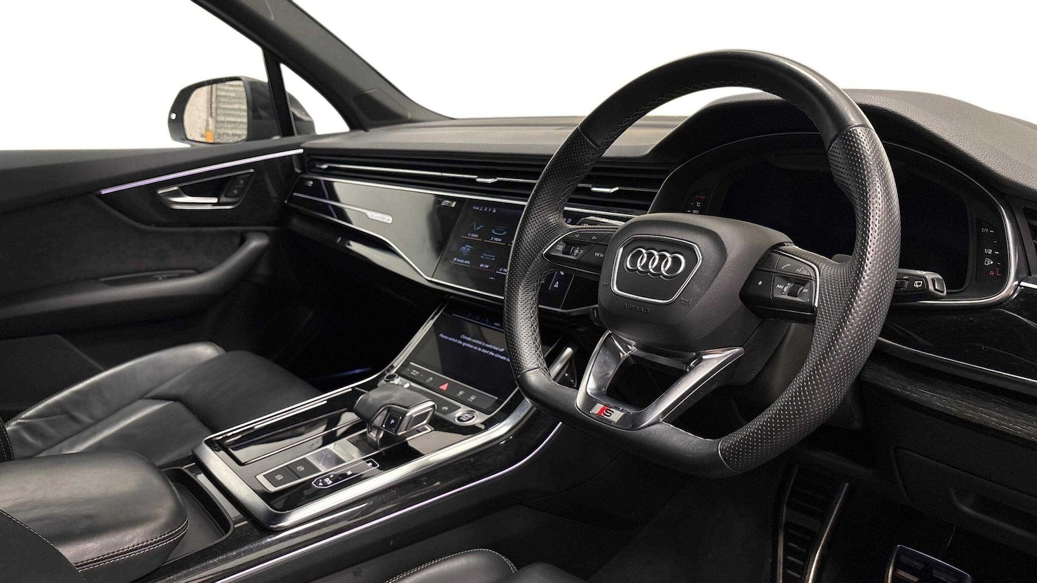 Used Audi Q7 2022 for sale - 77838924: Photo 2