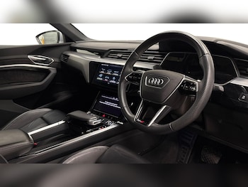 Used Audi e-tron 2020 for sale - 79396257: Photo
