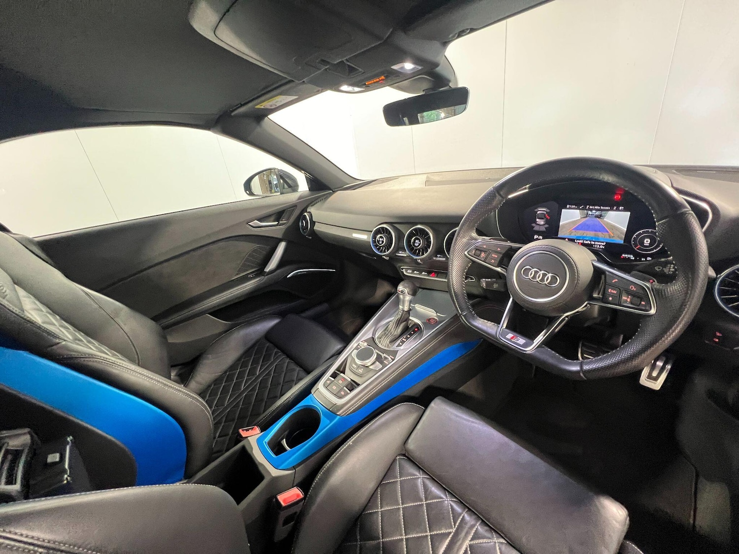 Used Audi TT 2020 for sale - 78100179: Photo 2