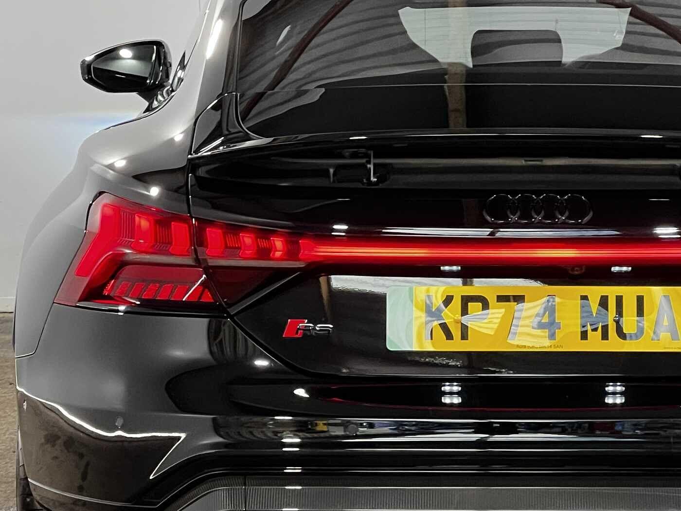 Used Audi RS e-tron GT 2024 for sale - 76238885: Photo 11