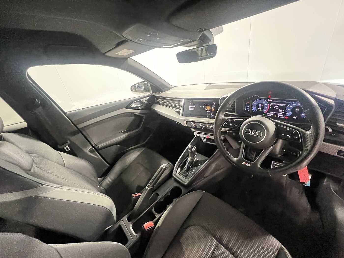 Used Audi A1 2019 for sale - 76608370: Photo 2