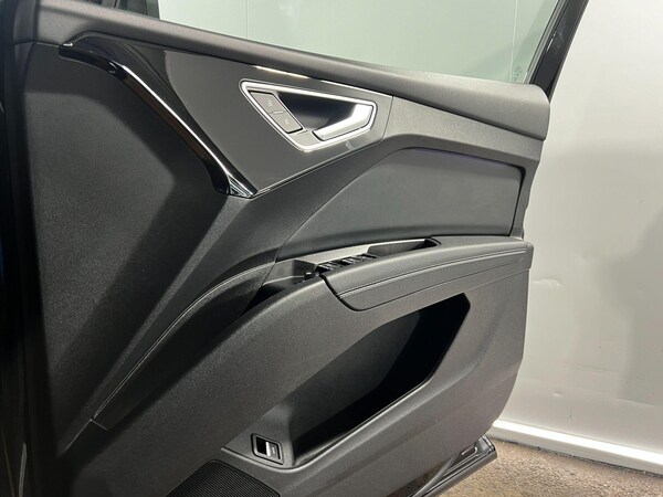 Used Audi Q4 e-tron 2024 for sale - 75311244: Photo 28