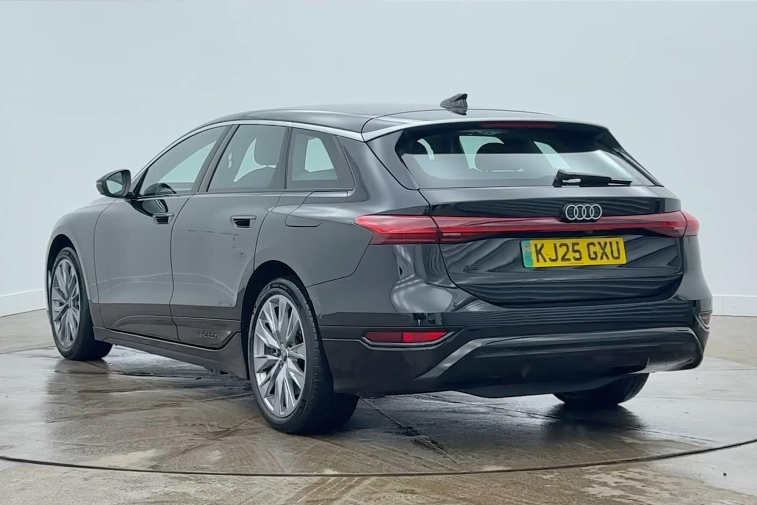 Used Audi A6 e-tron Avant for sale - 77671167: Photo 2