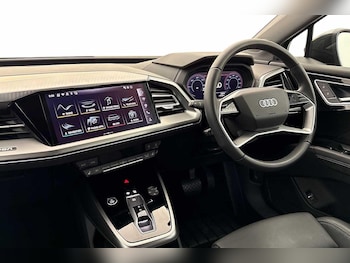 Used Audi Q4 e-tron 2024 for sale - 76314861: Photo 2
