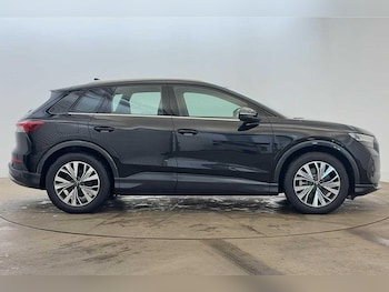 Used Audi Q4 e-tron 2024 for sale - 76314861: Photo 4