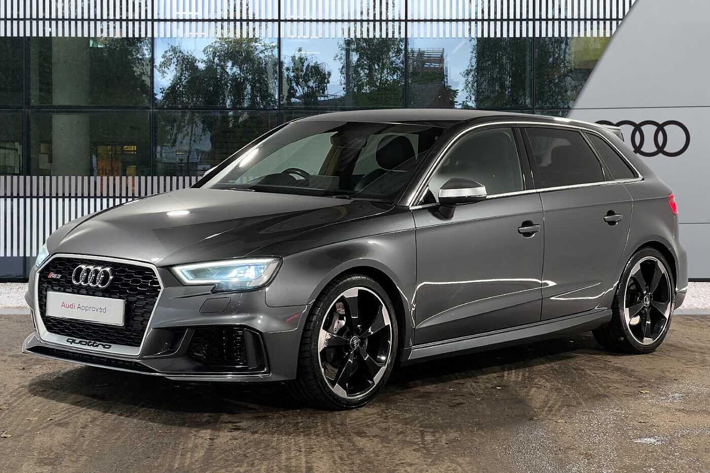 Used Audi RS3 2018 for sale - 76473670: Photo 2