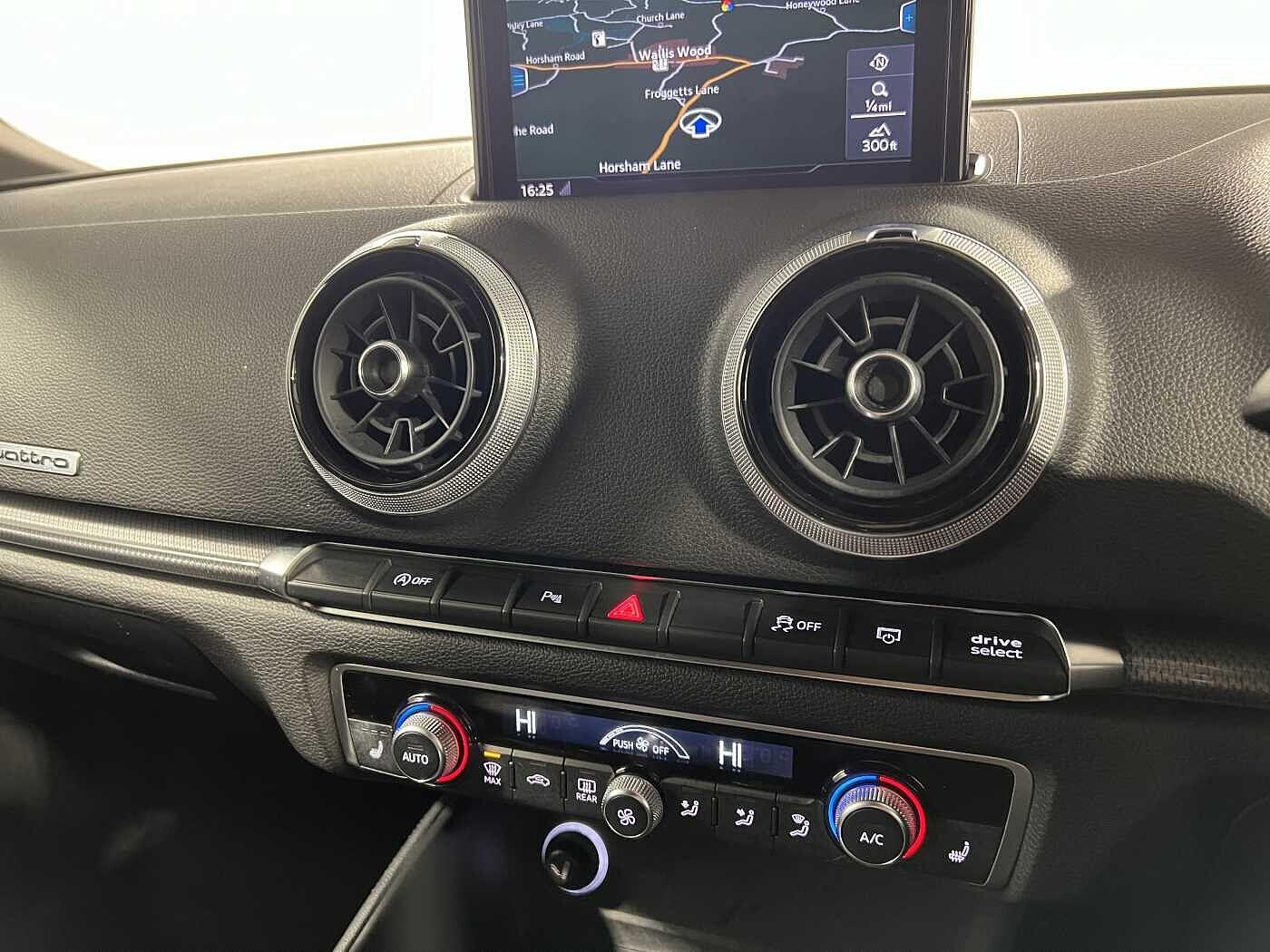 Used Audi RS3 2018 for sale - 76473670: Photo 28