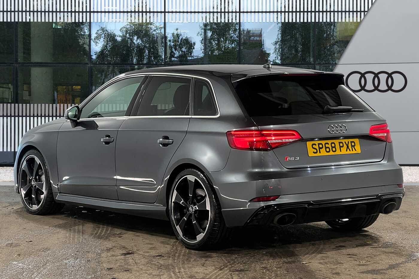 Used Audi RS3 2018 for sale - 76473670: Photo 4