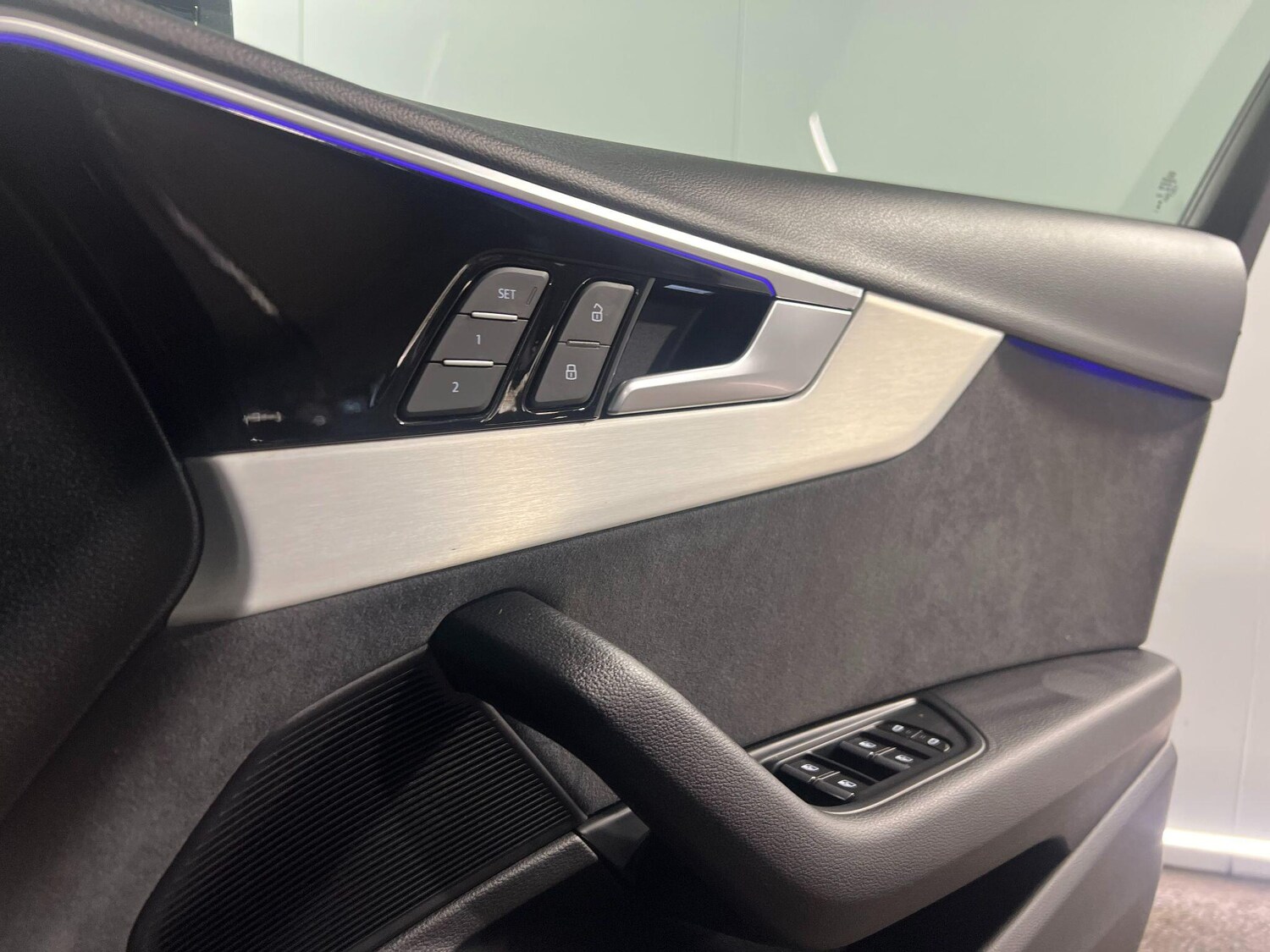 Used Audi A4 for sale - 78214327: Photo 72