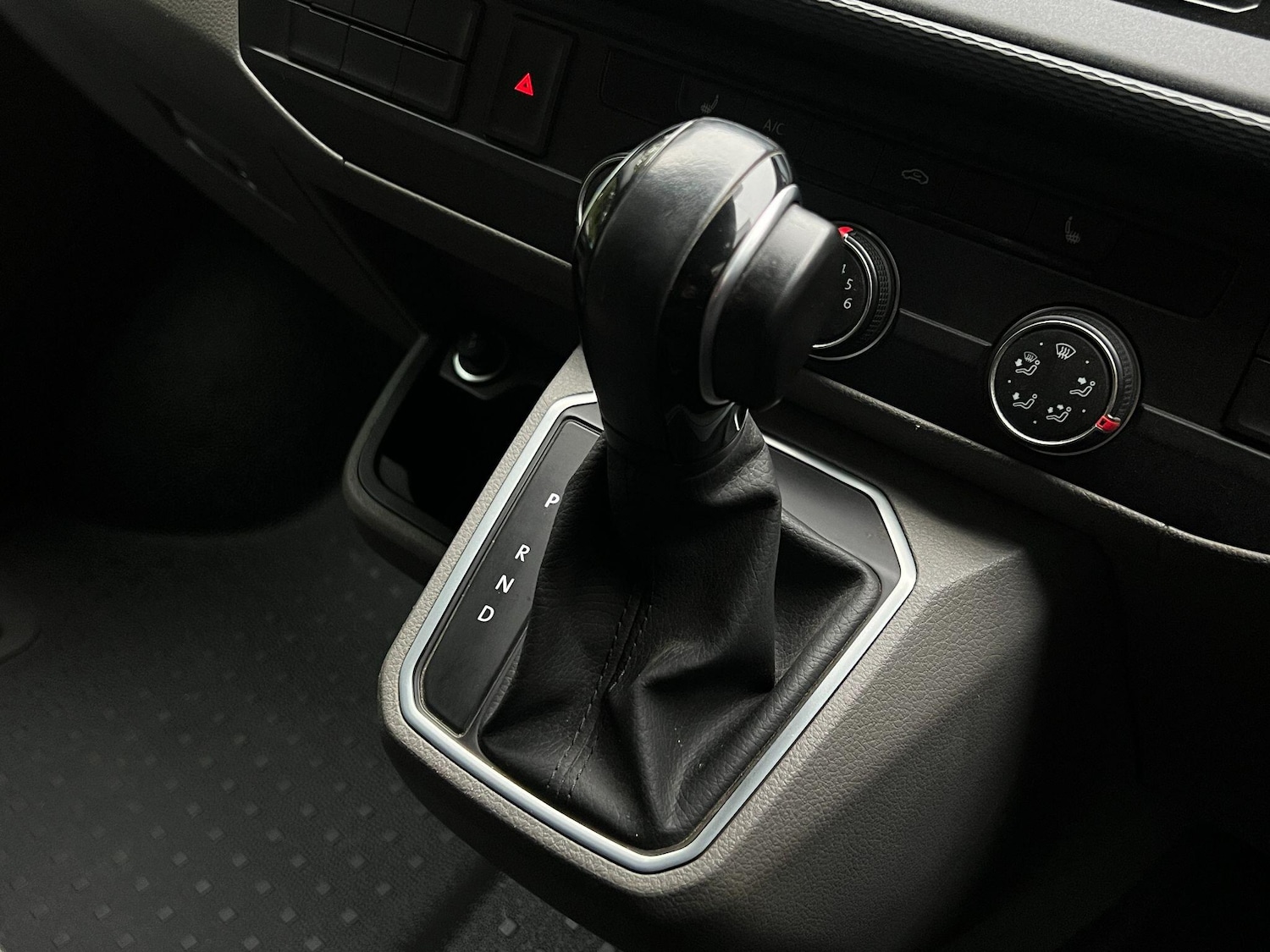 Used Volkswagen Transporter 2021 for sale - 77695802: Photo 14