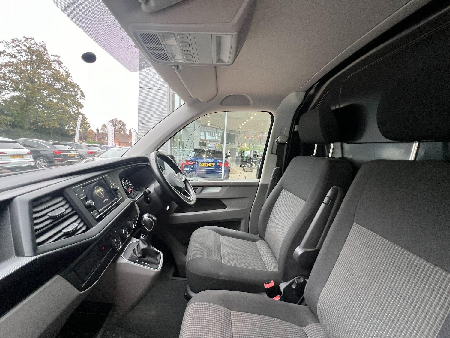 Used Volkswagen Transporter 2021 for sale - 77695802: Photo 18