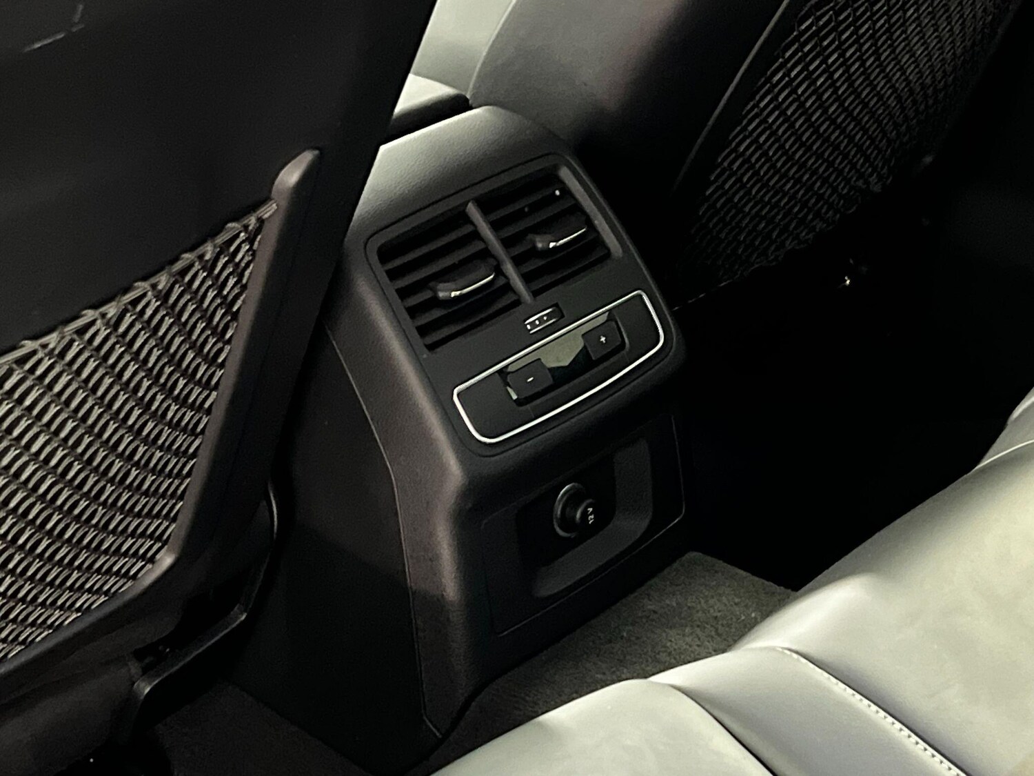 Used Audi RS4 Avant for sale - 77670662: Photo 30